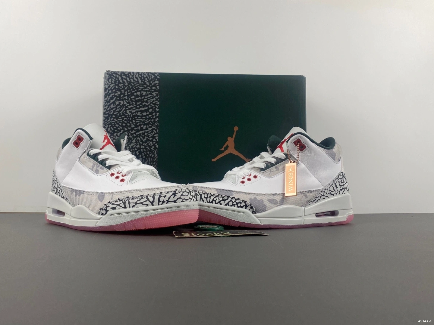 Retro 3 - Men's Wings HM6993-100 Jordan 0912
